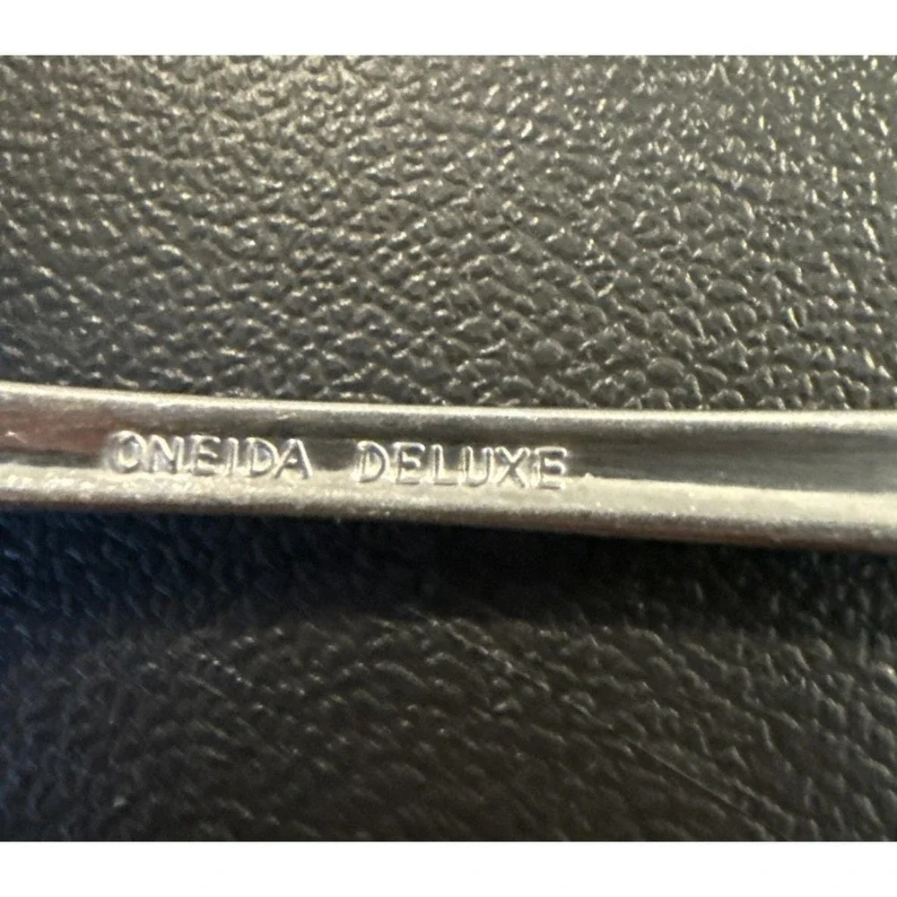 Oneida Deluxe Calla Lily Teaspoon Spoon Stainless Steel Vintage